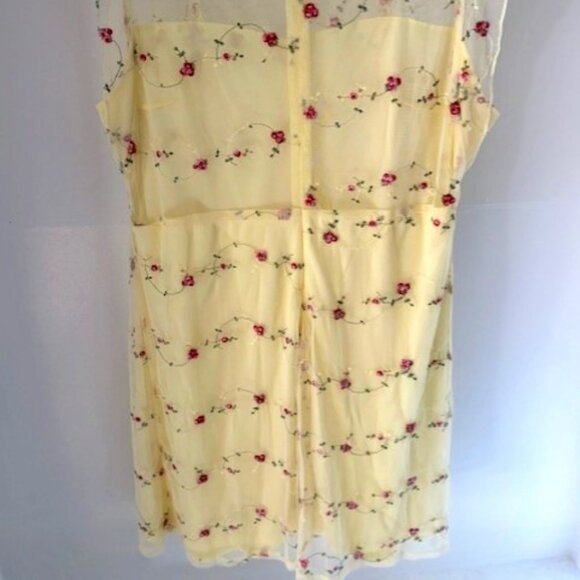 Angela 1X Shift Dress Yellow Sheer Boho Feminine Floral Embroider Cottage Core - Picture 6 of 7